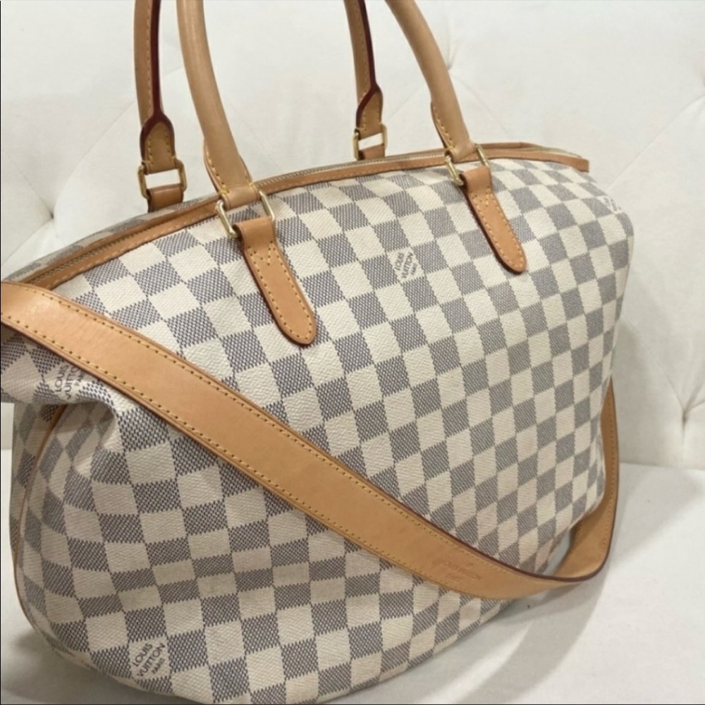 Louis Azur Trade